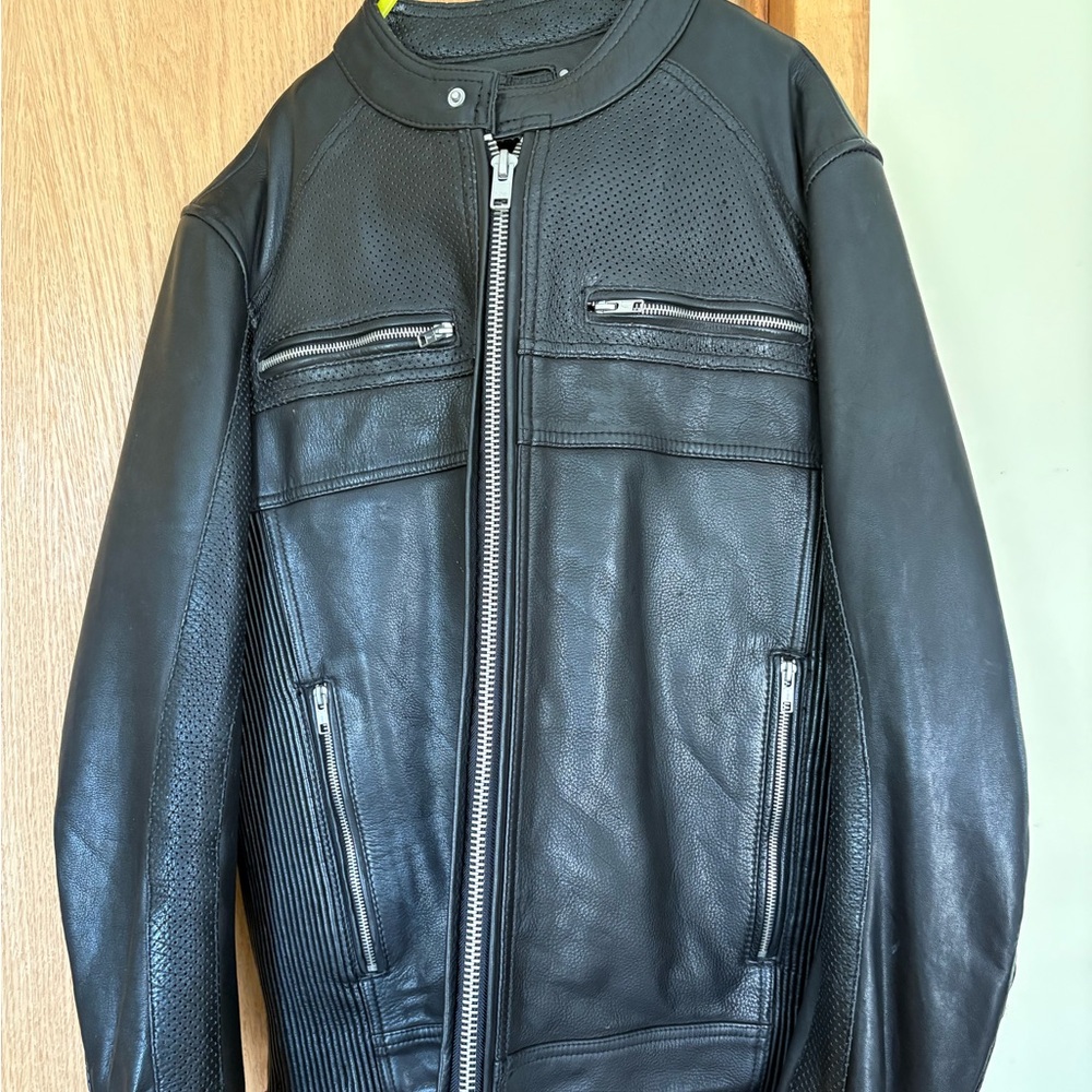 Wilson Leather Men’s motorcycle jacket size Large